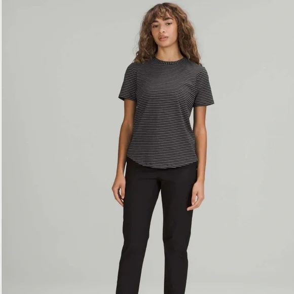 Lululemon Love Crew Short Sleeve T-Shirt | Stripe Black White | Size 6 - Picture 4 of 4
